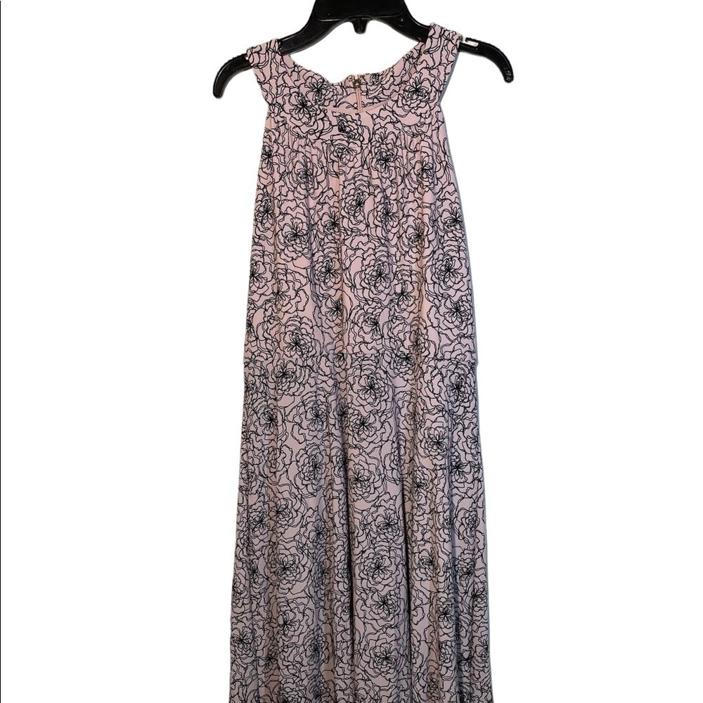 Tommy Hilfiger dress size 6‎ fit and flare Pink Embroidered Flowers Feminine